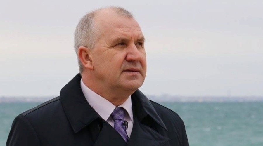 Глава администрации Феодосии ушел в отставку после разговора с Аксёновым