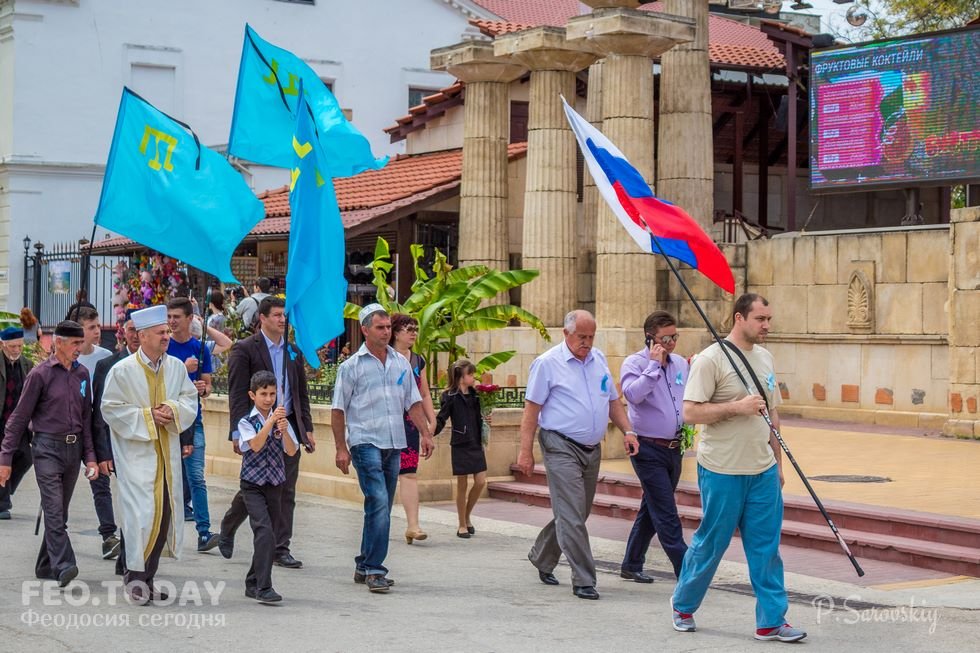 В Феодосии почтили память жертв депортации крымских татар #10862