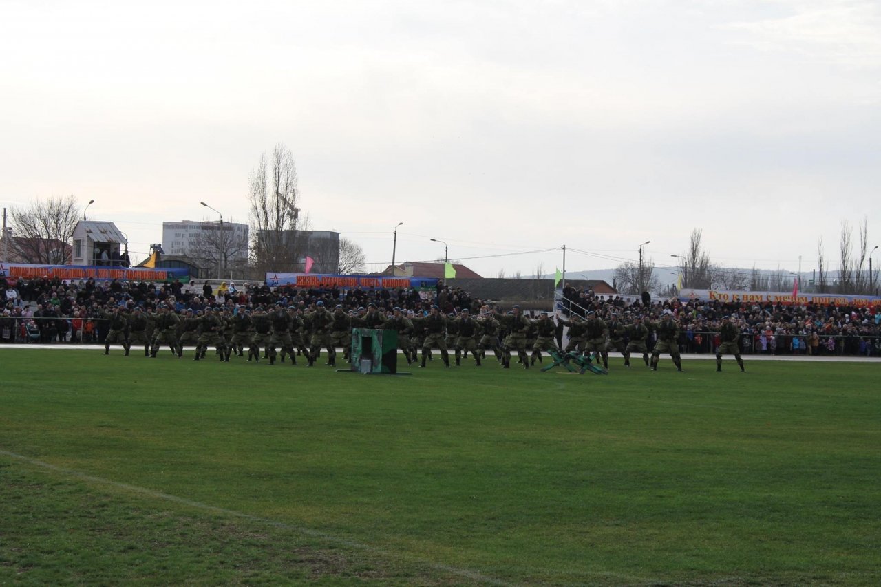 Фото торжественного открытия десантного батальона в Феодосии #5895