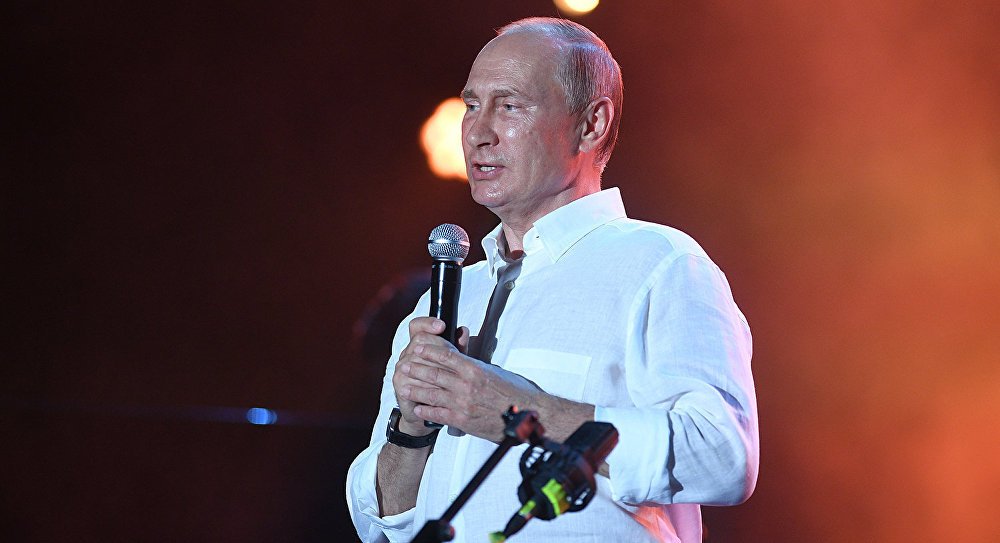 Владимир Путин посетил фестиваль Koktebel Jazz Party в Коктебеле [видео]