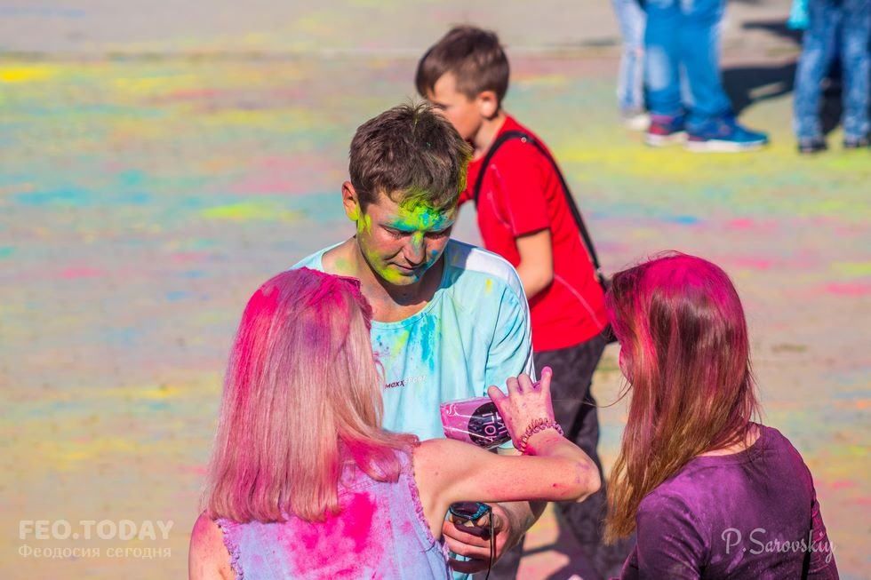 Фестиваль красок в Феодосии, май 2018 #11165