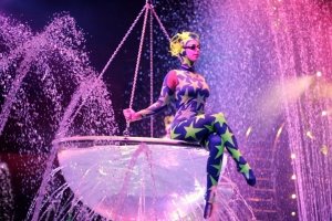Шоу огня и воды «Танцующие фонтаны» в цирковой программе АКВАЦИРКА