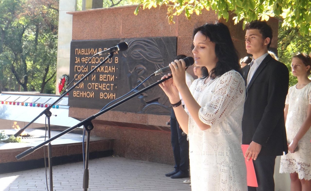 Фото митинга в Феодосии в память о жертвах терактов #3343