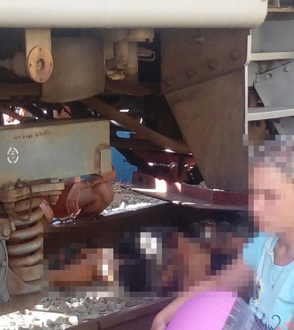 Вчера в Феодосии поезд сбил девушку