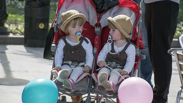 Парад близнецов в Ялте «Двойное счастье» собрал более 100 участников