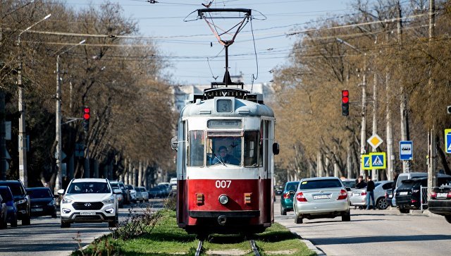 Сто лет спустя: в Евпатории реконструируют трамвайные пути