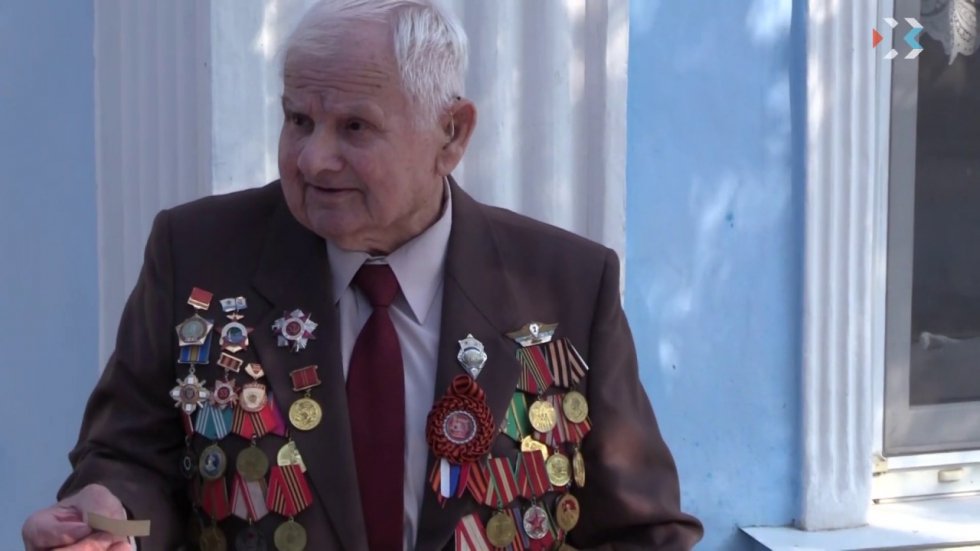 В Севастополе ветерану Великой Отечественной войны вручили ключи от квартиры