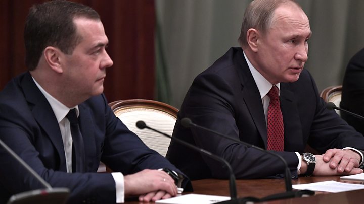 Правительство России ушло в отставку после послания президента