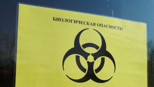 Заболевший COVID работник больницы в Крыму контактировал с 40 людьми