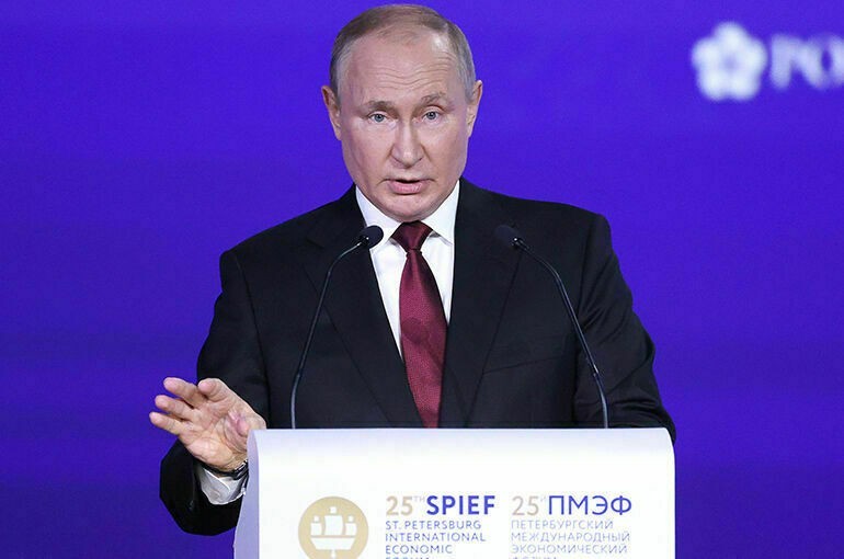 Путин предложил снизить ставку по льготной ипотеке до 7 процентов