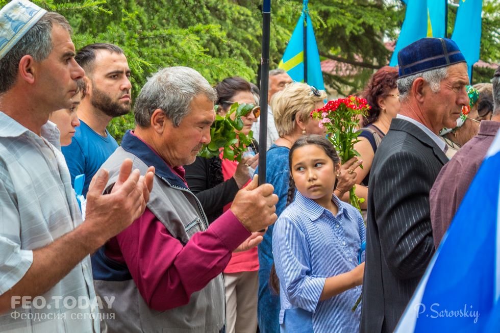 В Феодосии почтили память жертв депортации крымских татар #10872