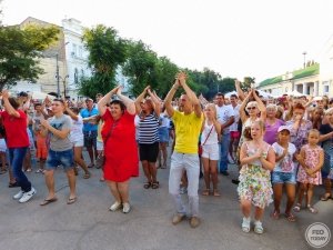 Фото концерта на День города 2017 и юбилей Айвазовского в Феодосии #2086