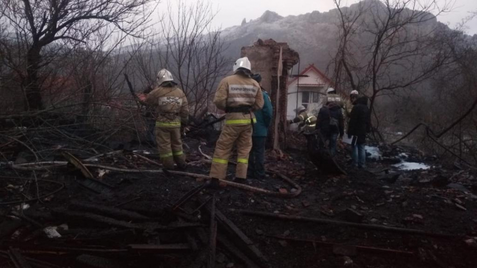 В Краснокаменке сгорел частный дом, в пожаре погибли человек и три собаки