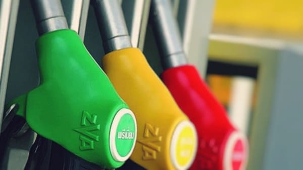 Владельцы АЗС просят правительство «разморозить» цены на топливо