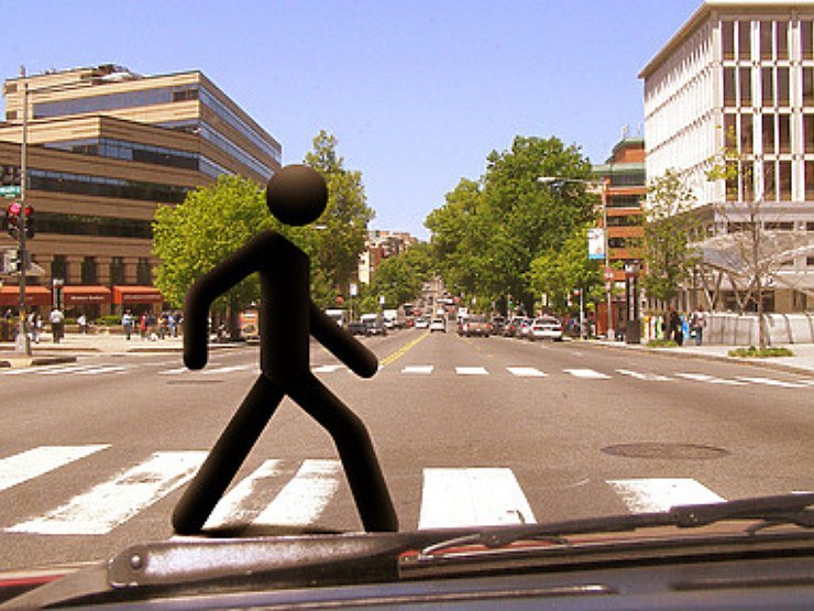 Пешеходные переходы в Феодосии оснащают тактильной плиткой