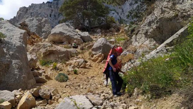 Туринструктор сорвался со скал в районе альпинистского маршрута в Ялте