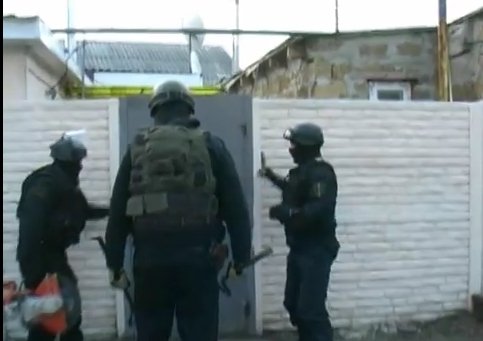 Крупные поставки: в Крыму накрыли этническую группу наркодилеров