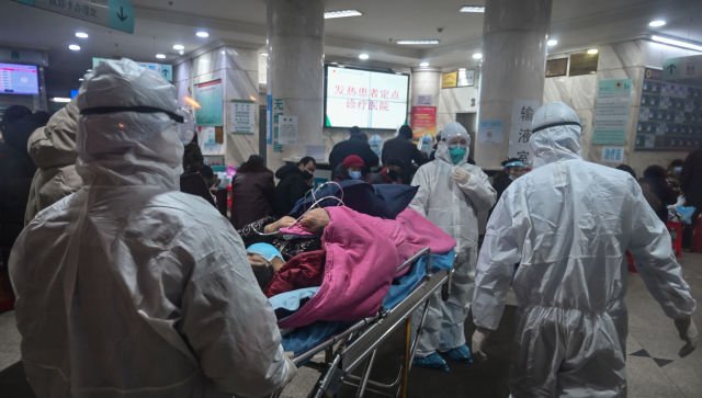 В Китае коронавирусом заразились почти 2000 человек