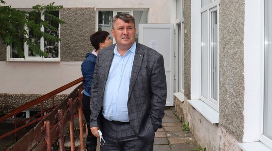 Глава администрации Сакского района Крыма ушел в отставку
