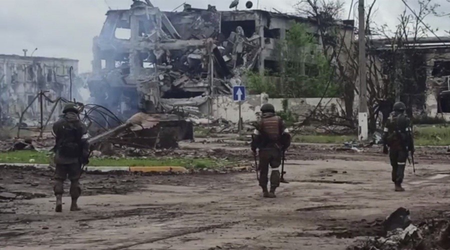 Боевики «Азова» заминировали тела своих погибших сослуживцев на «Азовстали»