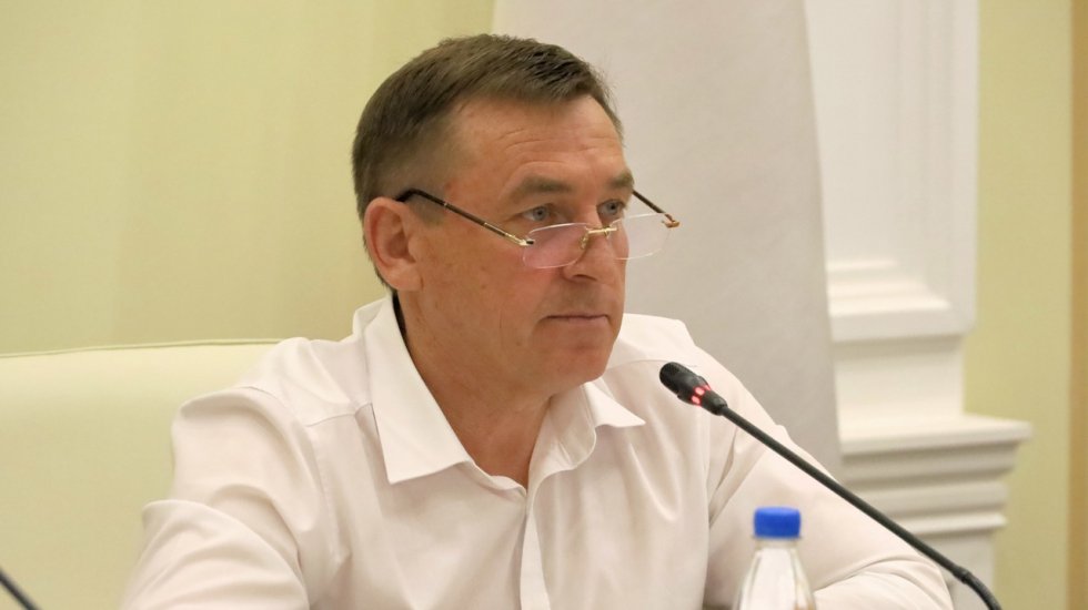 Юрий Гоцанюк провел еженедельное заседание Координационного штаба по реализации региональных проектов в Крыму