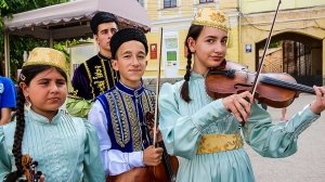 День крымскотатарского флага в Феодосии #13425