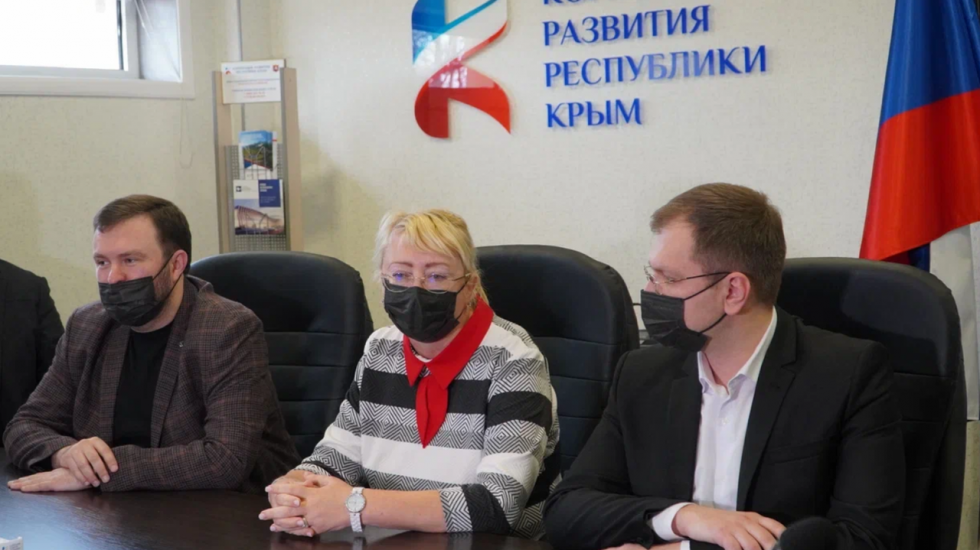 Ирина Кивико представила нового гендиректора коллективу Корпорации развития Крыма