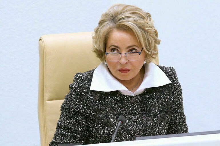 Матвиенко предложила увеличить количество школьных часов по истории России