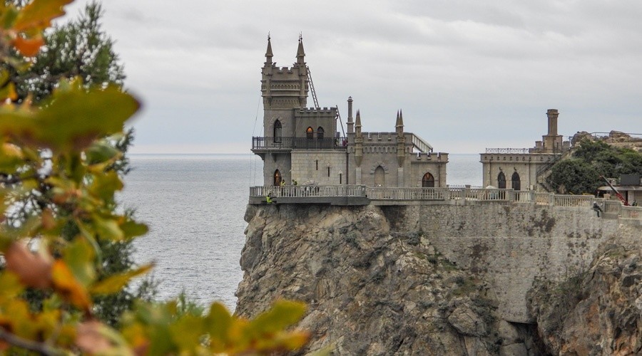Открыточный символ Крыма возвращают туристам