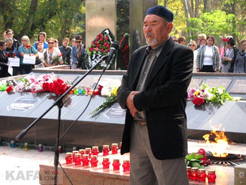 Феодосийцы почтили память жертв трагедии в керчи #14350
