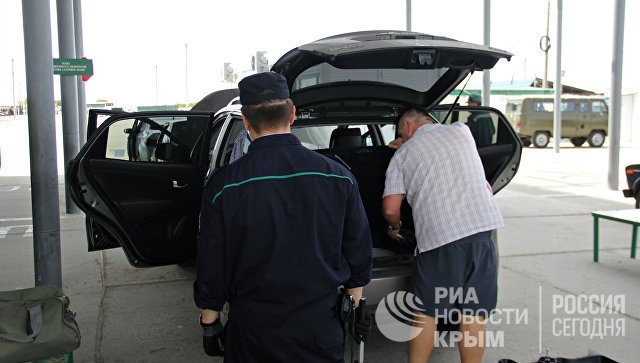 Таможенники задержали на границе с Крымом 280 упаковок «запрещенки»