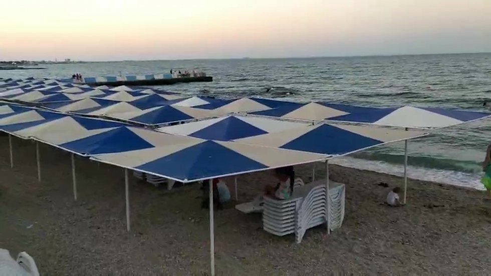 В Феодосии выявили нарушения условий договора благоустройства пляжа