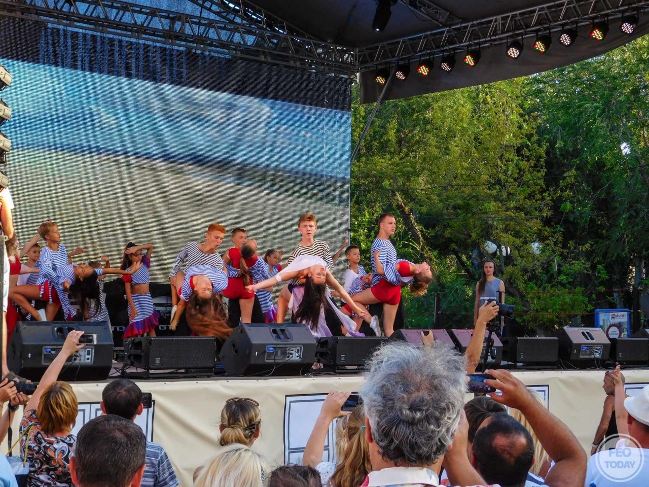 Фото концерта на День города 2017 и юбилей Айвазовского в Феодосии #2093