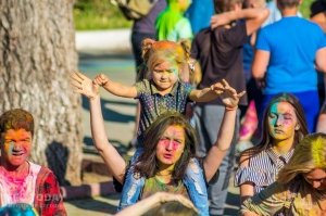 Фестиваль красок в Феодосии, май 2018 #11196