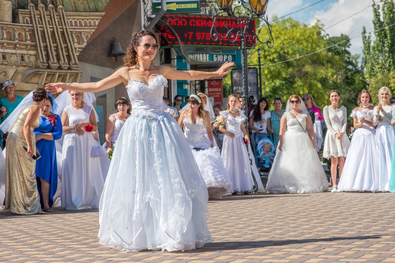 Фото фестиваля невест 2017 в Феодосии #4378