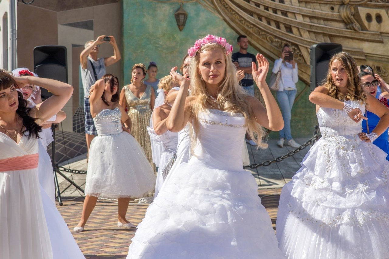 Фото фестиваля невест 2017 в Феодосии #4361