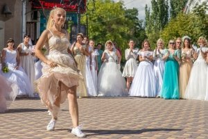 Фото фестиваля невест 2017 в Феодосии #4414