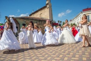 Фото фестиваля невест 2017 в Феодосии #4372