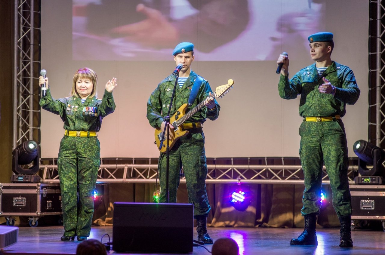Фото концерта в честь открытия 171 отдельного десантного батальона в Феодосии #5985