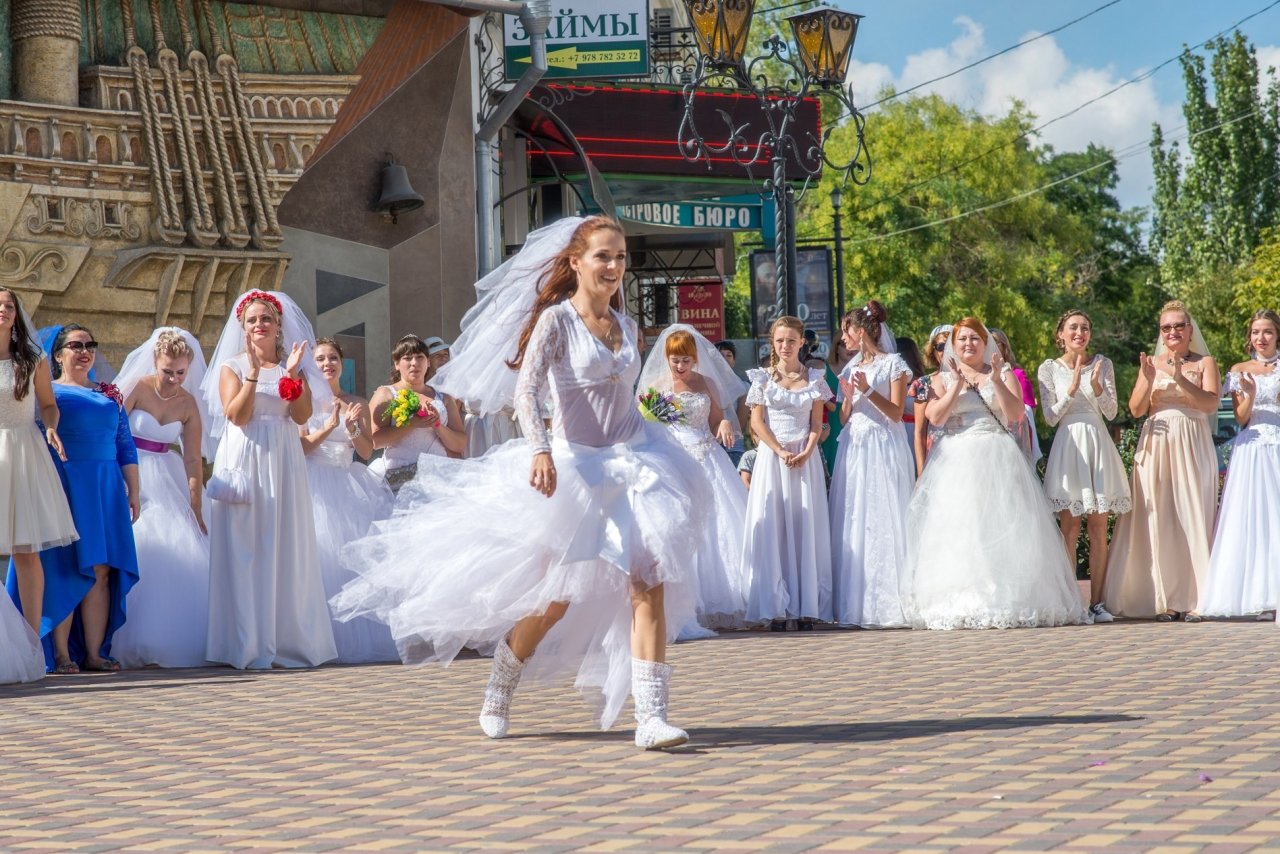 Фото фестиваля невест 2017 в Феодосии #4319