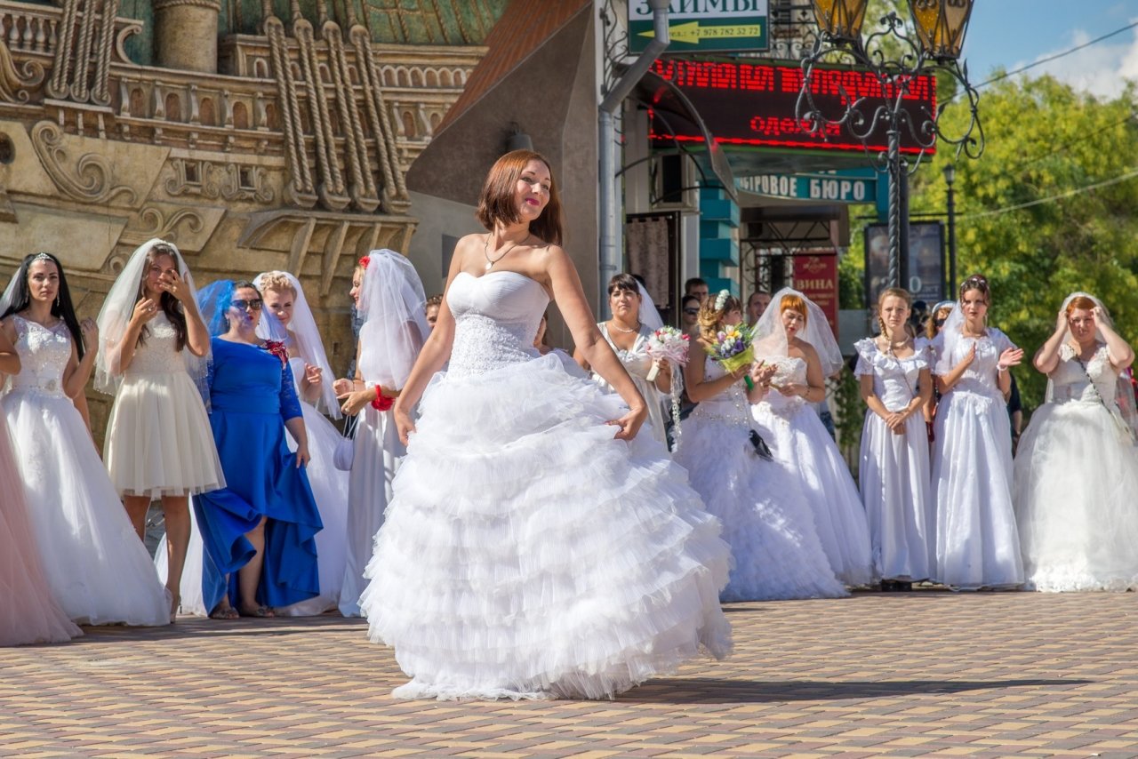 Фото фестиваля невест 2017 в Феодосии #4389