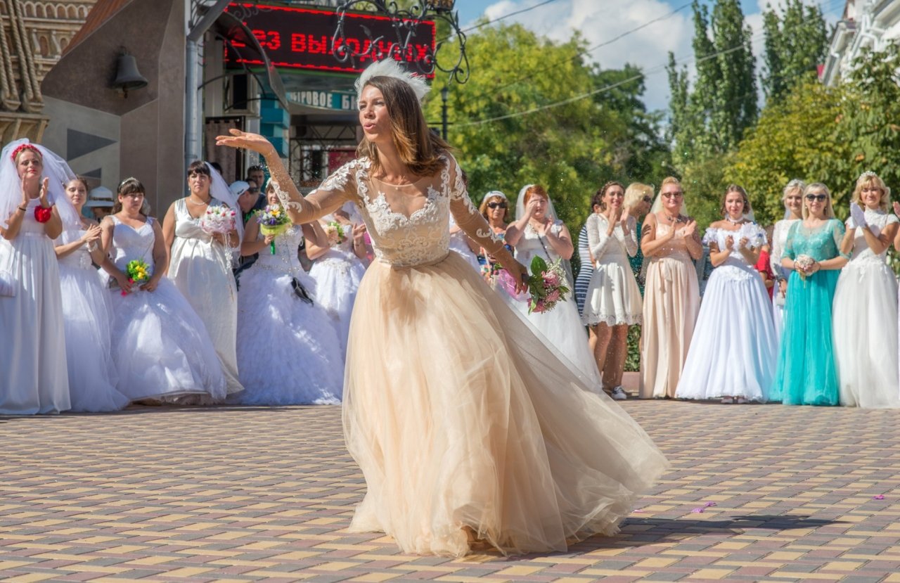 Фото фестиваля невест 2017 в Феодосии #4448