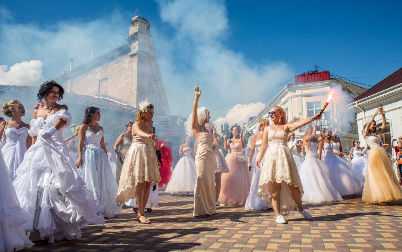 Фото фестиваля невест 2017 в Феодосии #4350