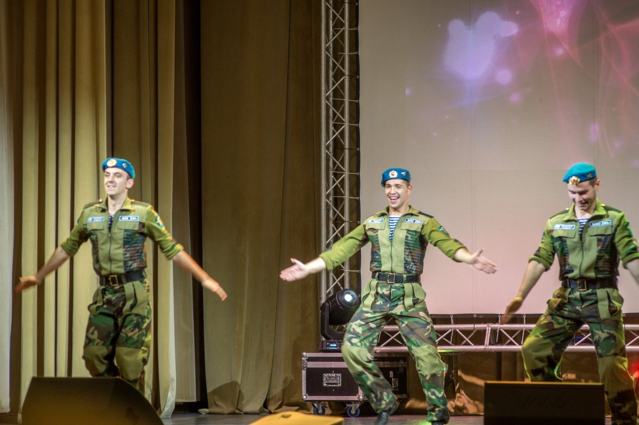 Фото концерта в честь открытия 171 отдельного десантного батальона в Феодосии #5984