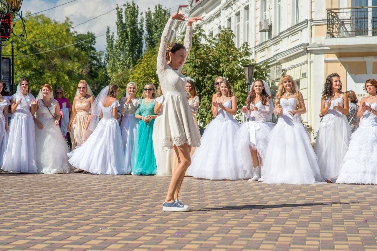 Фото фестиваля невест 2017 в Феодосии #4397
