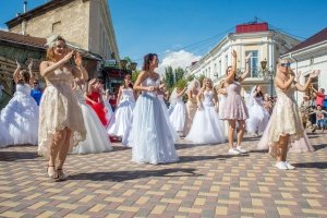 Фото фестиваля невест 2017 в Феодосии #4416