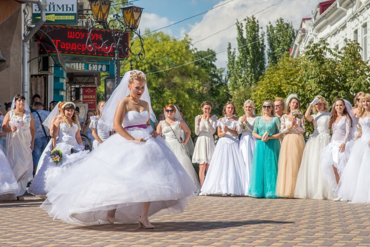 Фото фестиваля невест 2017 в Феодосии #4348