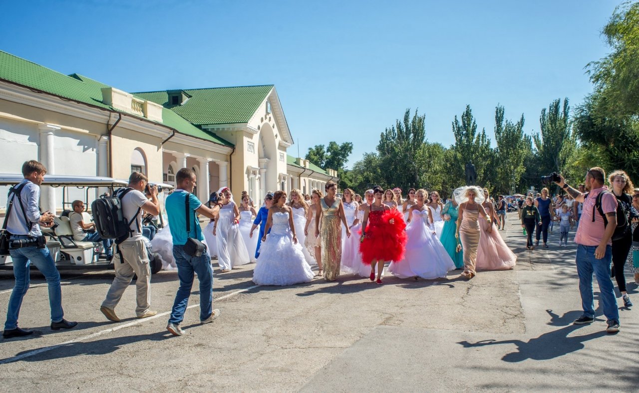 Фото фестиваля невест 2017 в Феодосии #4437