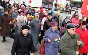 Фото митинга и демонстрации в честь 100-летия Великого Октября в Феодосии #5639
